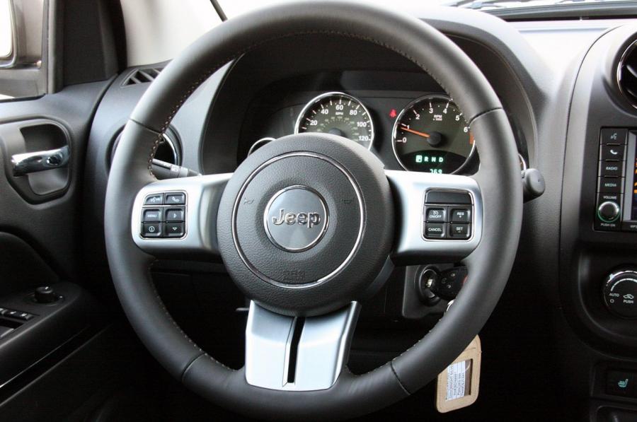  Jeep Compass 2011 года  (фото 67 из 97)